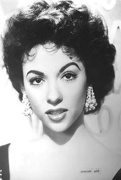 25P Rita Moreno---non nude