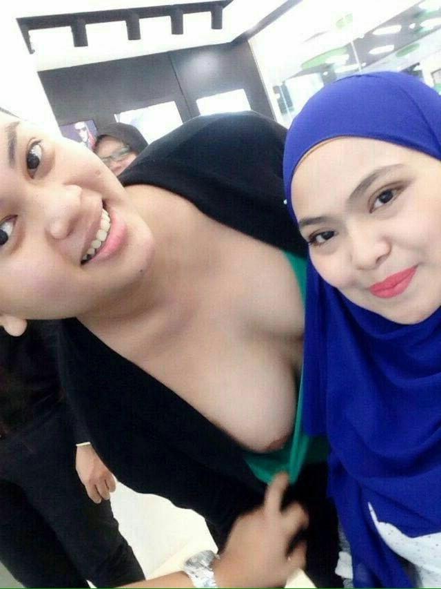12P Gadis melayu yang cantik