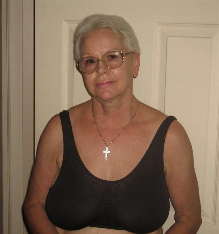 25P Granny Jeanne 2