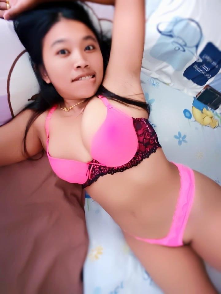25P Hotwife Merry From Indonesia