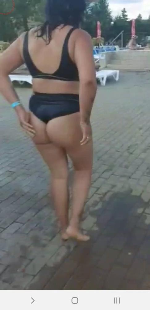 23P Bust and sexy ass bikini live facebook romanian