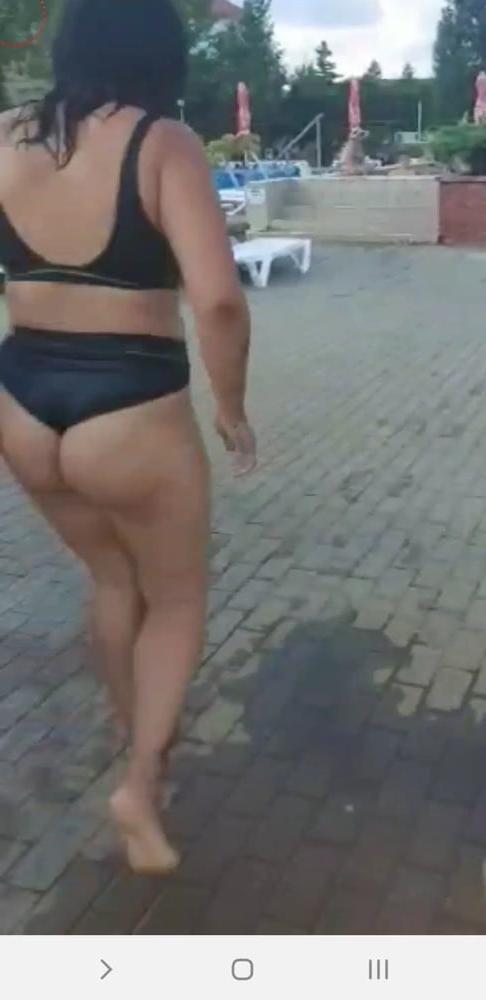 23P Bust and sexy ass bikini live facebook romanian