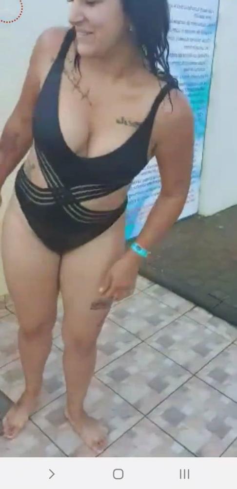23P Bust and sexy ass bikini live facebook romanian