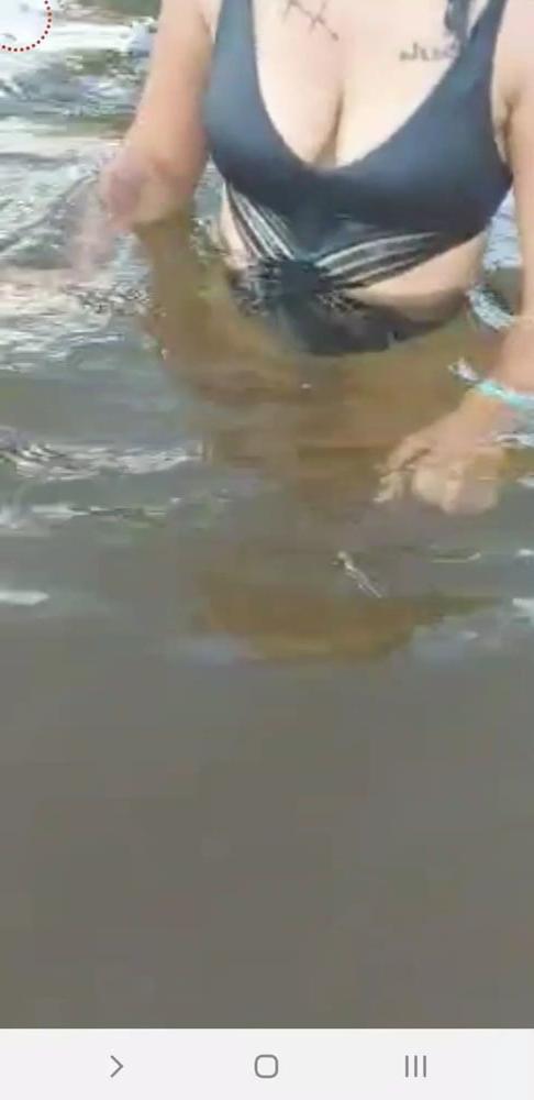 23P Bust and sexy ass bikini live facebook romanian