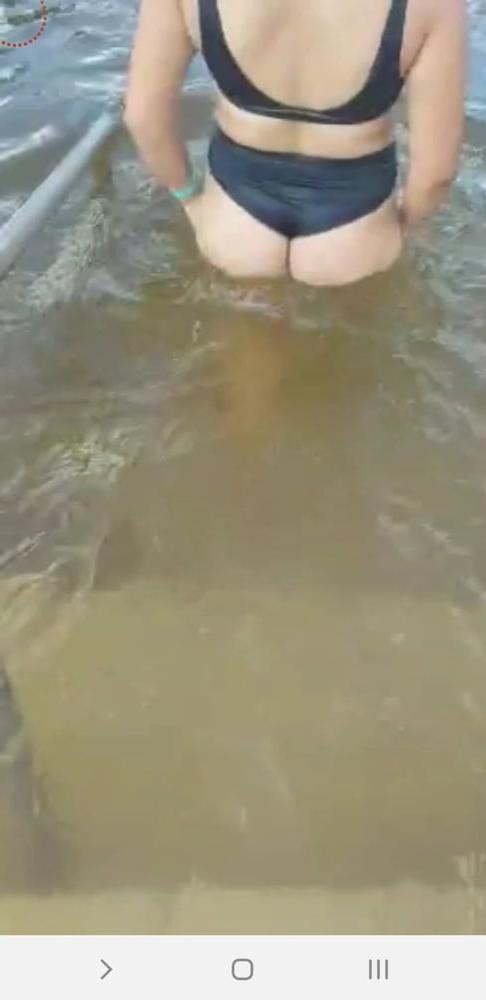 23P Bust and sexy ass bikini live facebook romanian