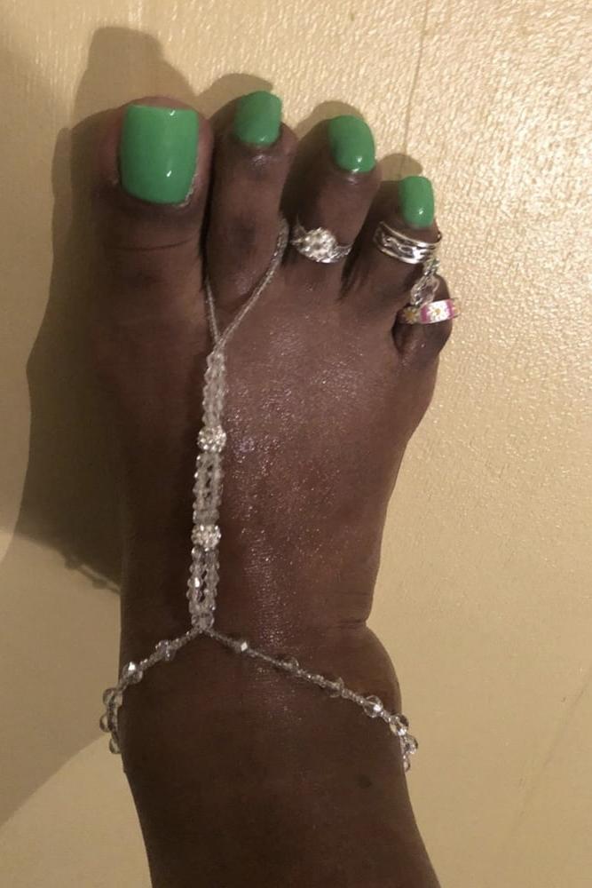 6P Black granny in the Wilderness