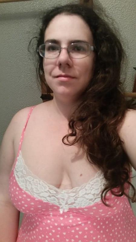 25P Gilf Milf Whore (cleavage mix)