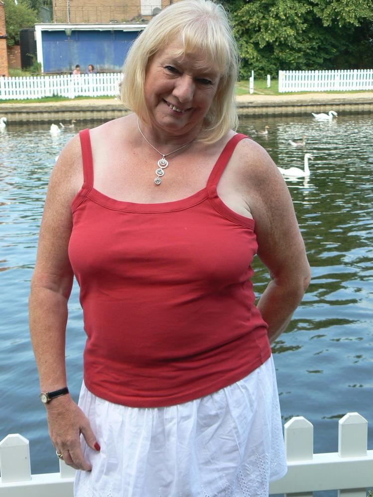 25P Gilf Milf Whore (cleavage mix)