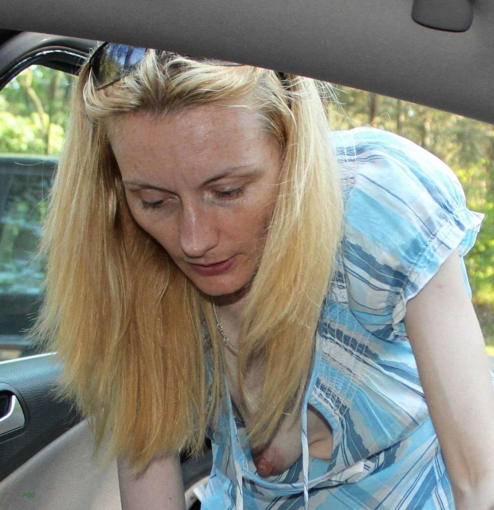 25P Gilf Milf Whore (cleavage mix)