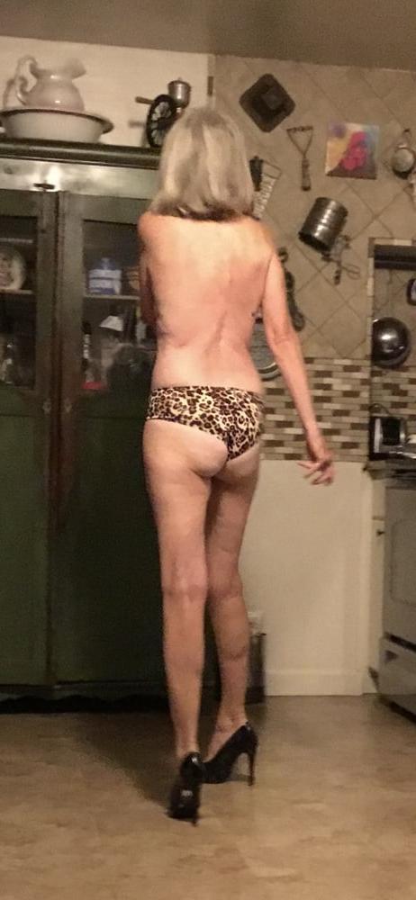 7P She loves butt fucking