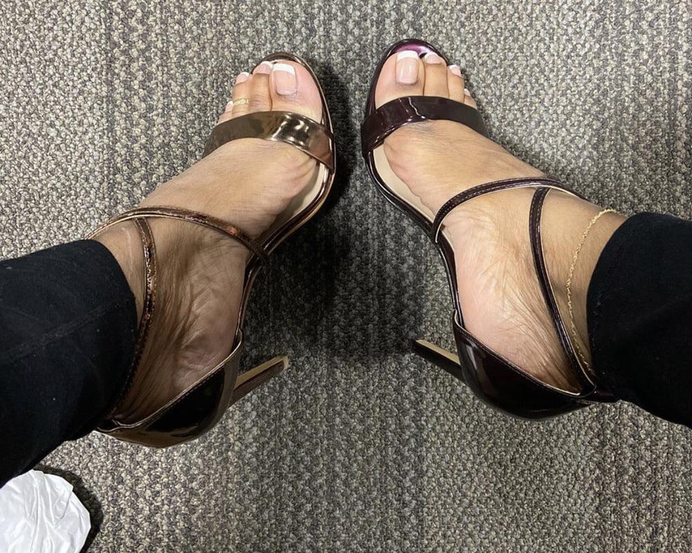 25P sexy BLACK toes and soles pt10