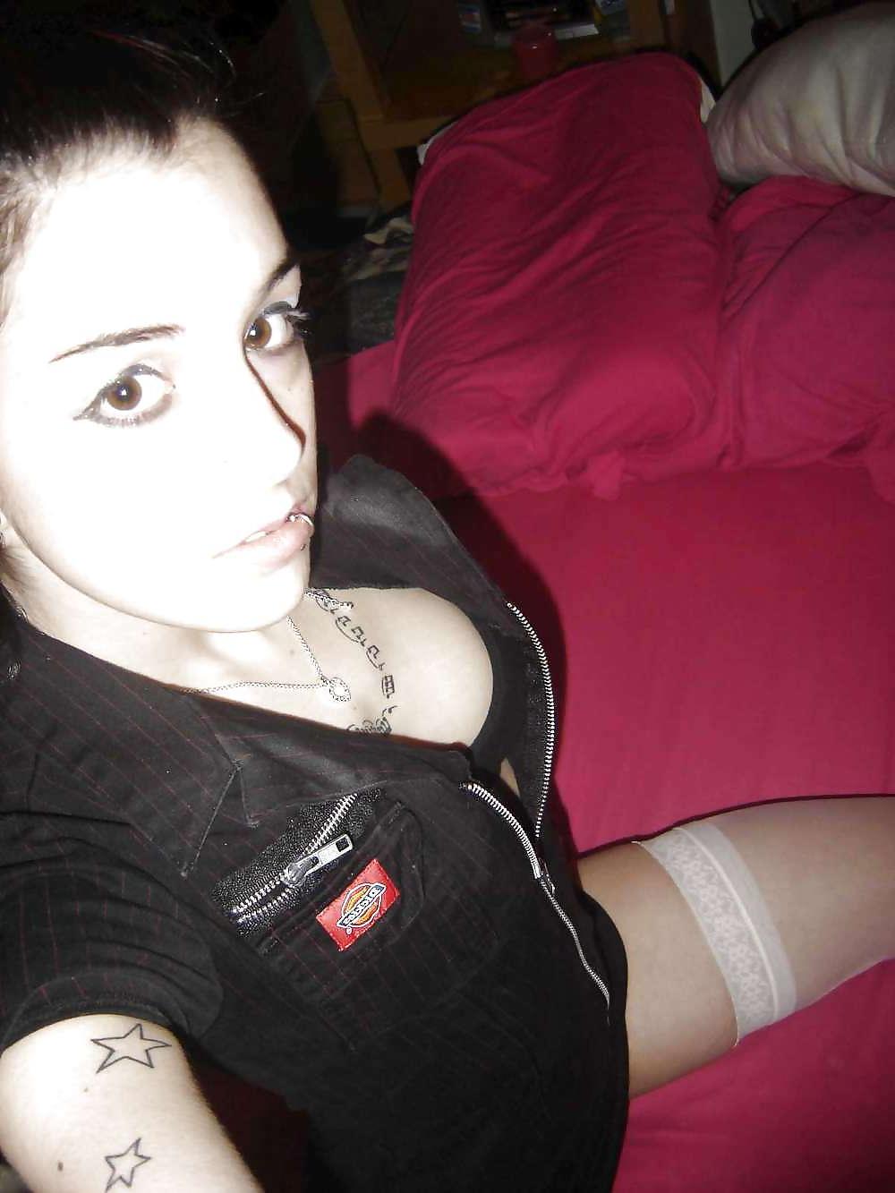 25P Nice non nude girls 03