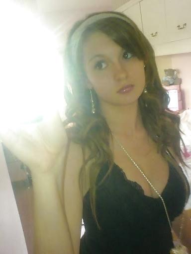 25P Nice non nude girls 03