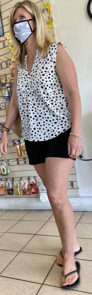 8P Clothed Milfs