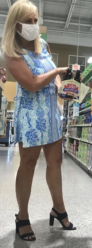 8P Clothed Milfs