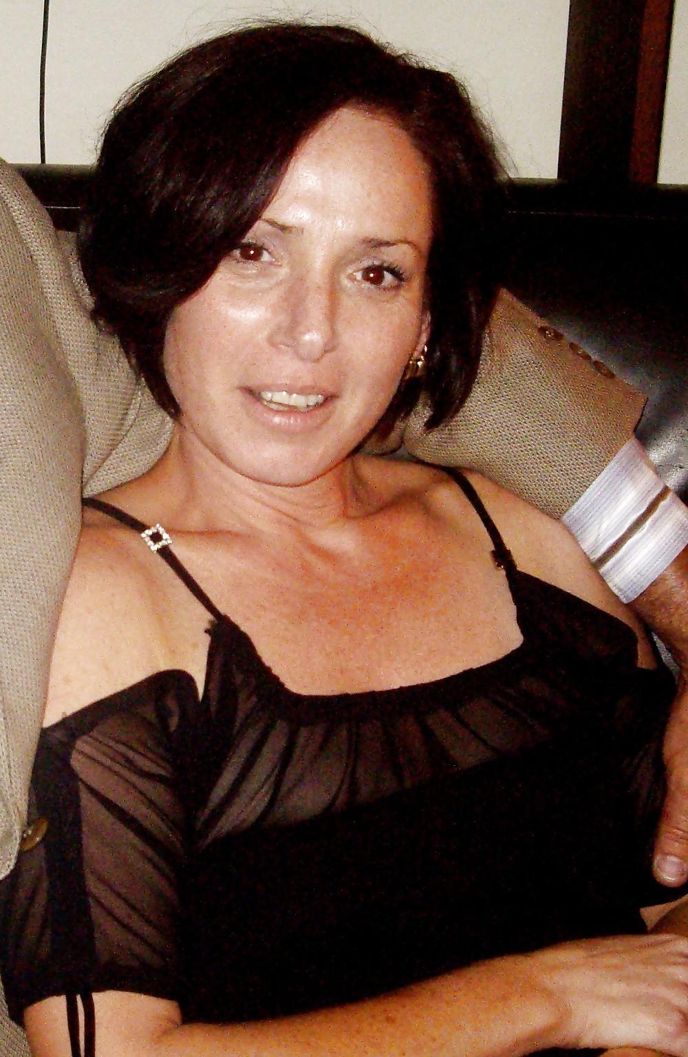25P Sexy mature ladies 105 (cumfaces)