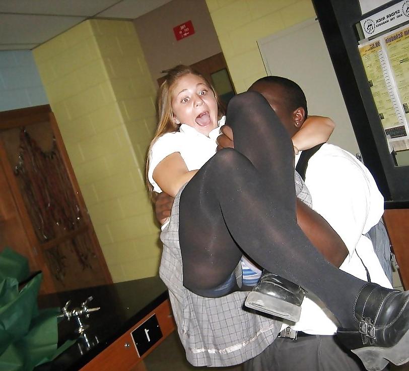 25P Upskirt Being Carried