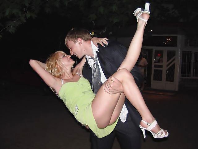 25P Upskirt Being Carried