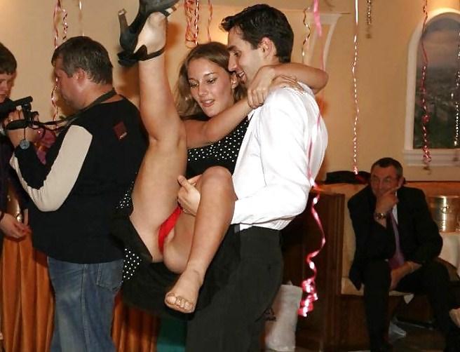 25P Upskirt Being Carried