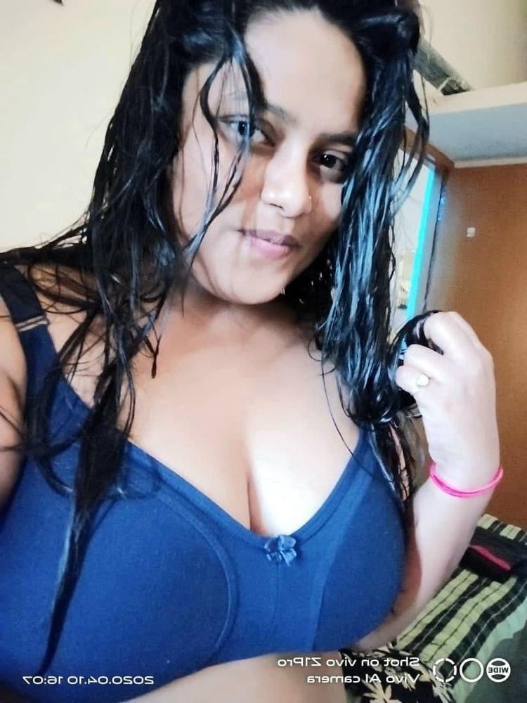 8P Srilankan call 0759391637