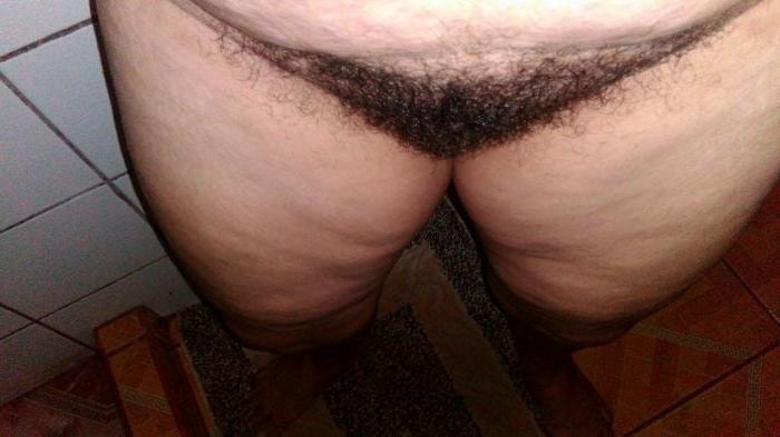 18P Hairy Granny