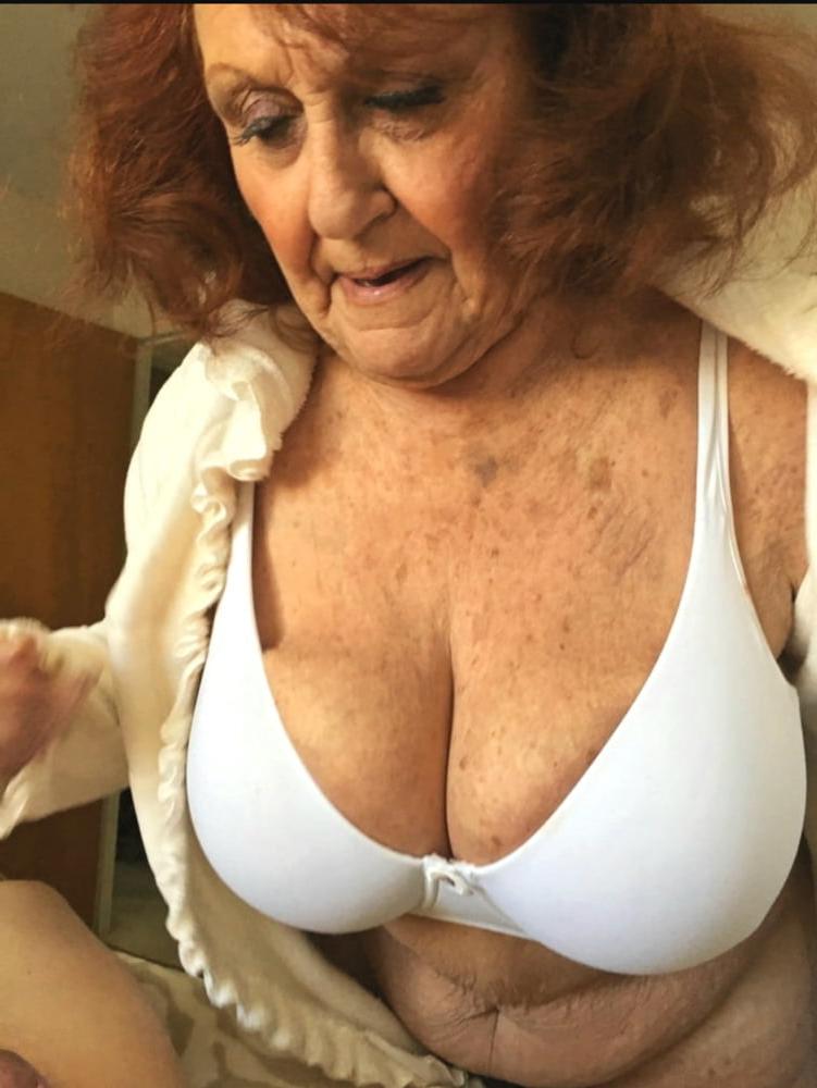 13P Amazing Granny Boobs