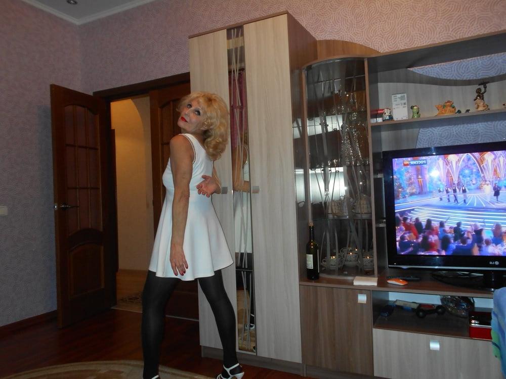 25P blonde slut Granny Svetlana