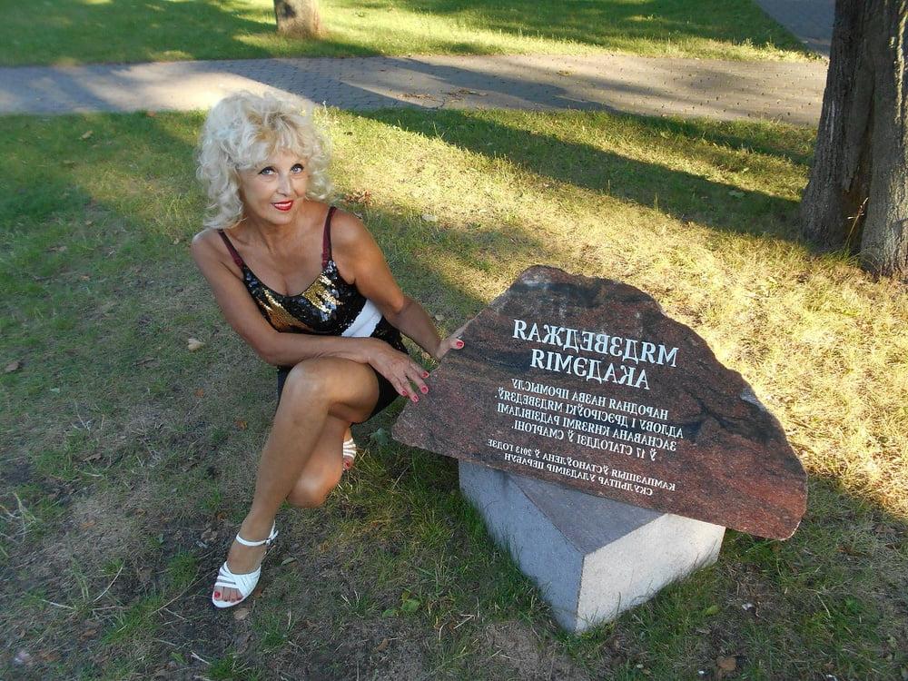 25P blonde slut Granny Svetlana