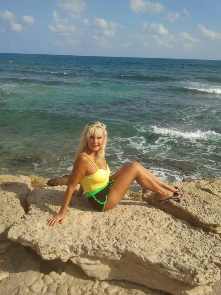 25P blonde slut Granny Svetlana