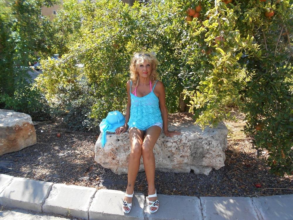 25P blonde slut Granny Svetlana