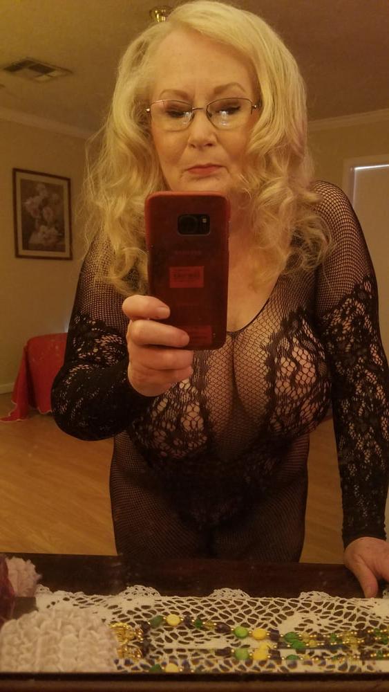 14P Amazing Granny Boobs