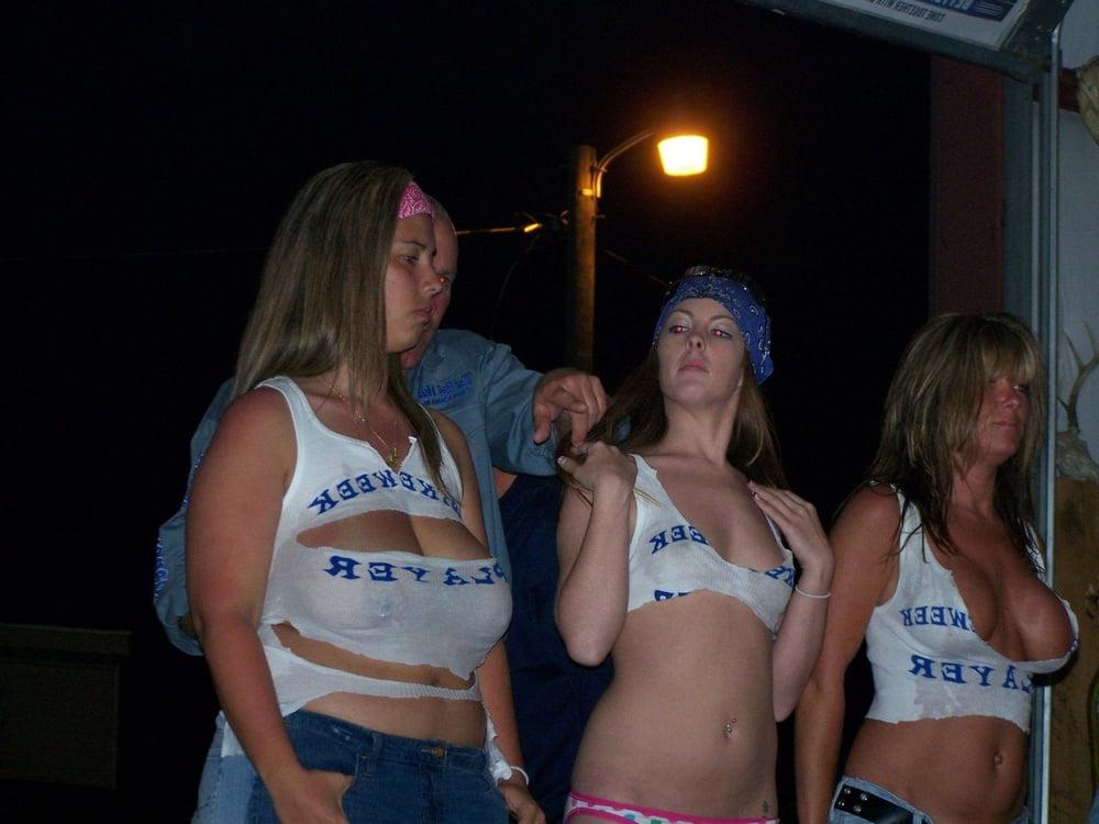 25P Tits ..... I Need a Vacation 1.0