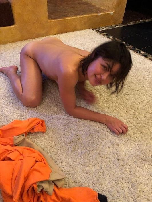 25P Russian Slut Malika