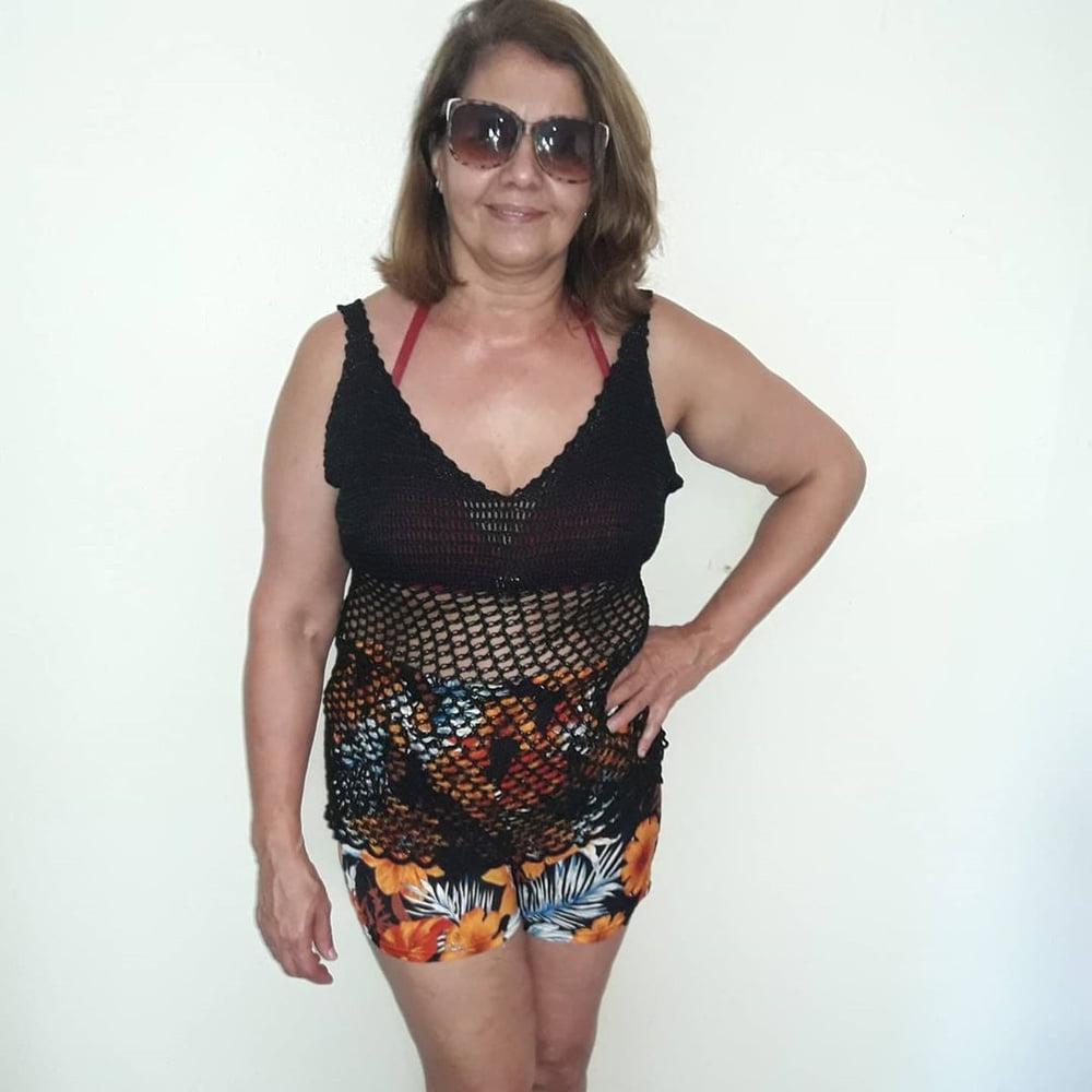 25P Carla Granny perfect to date