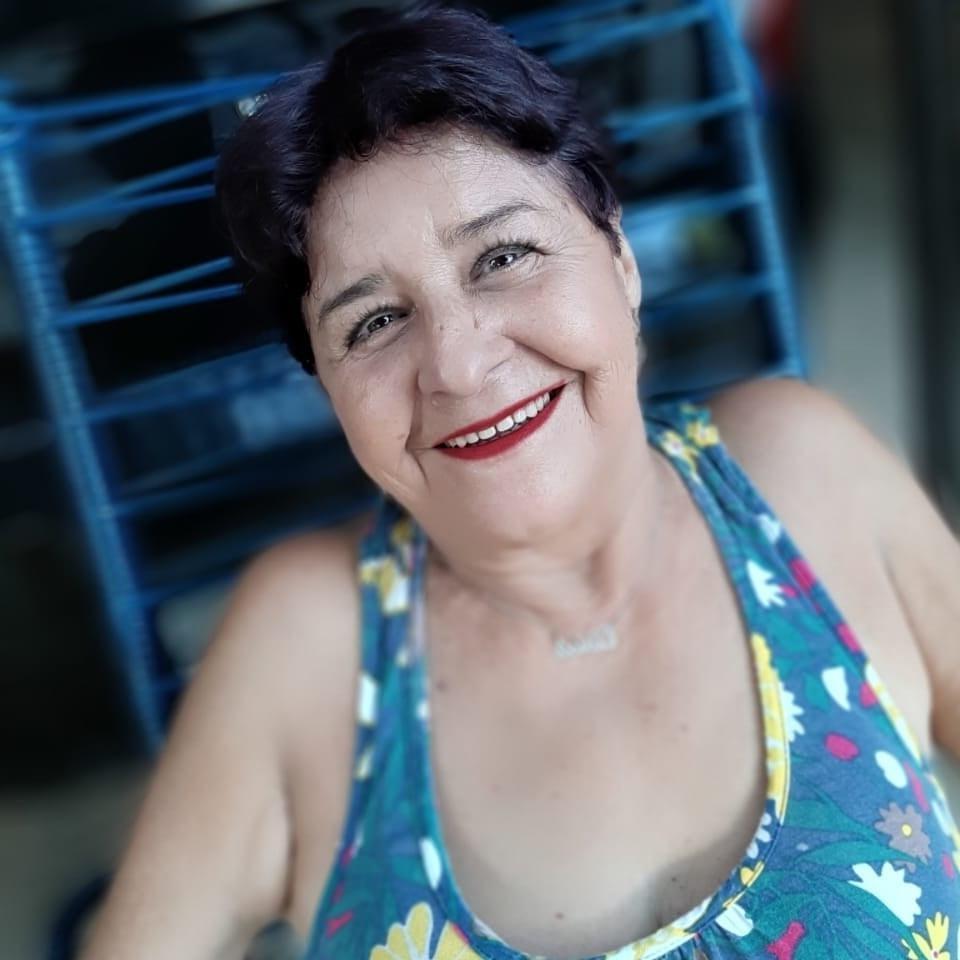 15P Charming granny