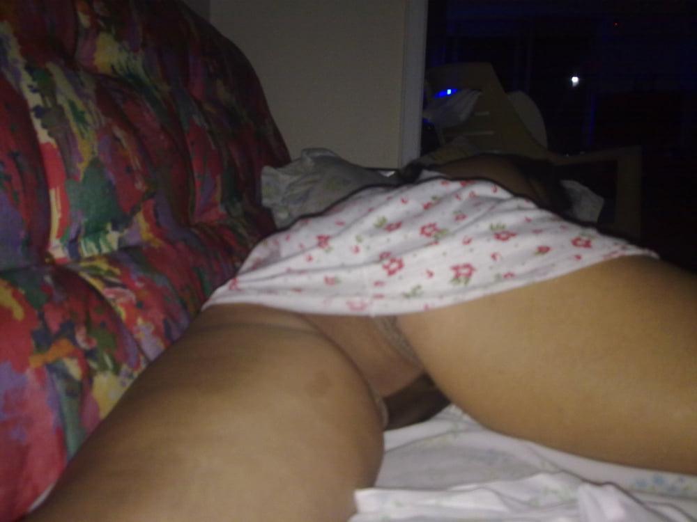 25P EX Girl Friend, upskirt