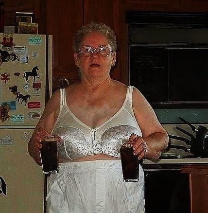 25P Huge titty granny