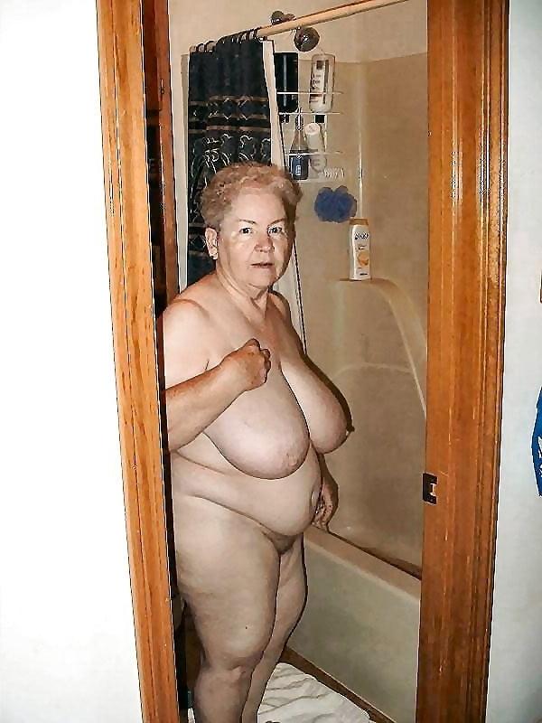 25P Huge titty granny