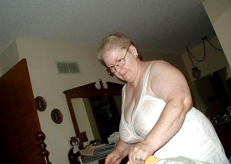 25P Huge titty granny