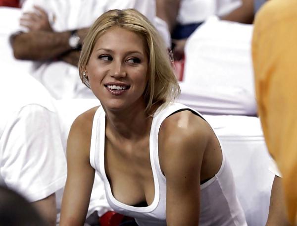 25P Beautiful Tennis Girls 8 by TROC