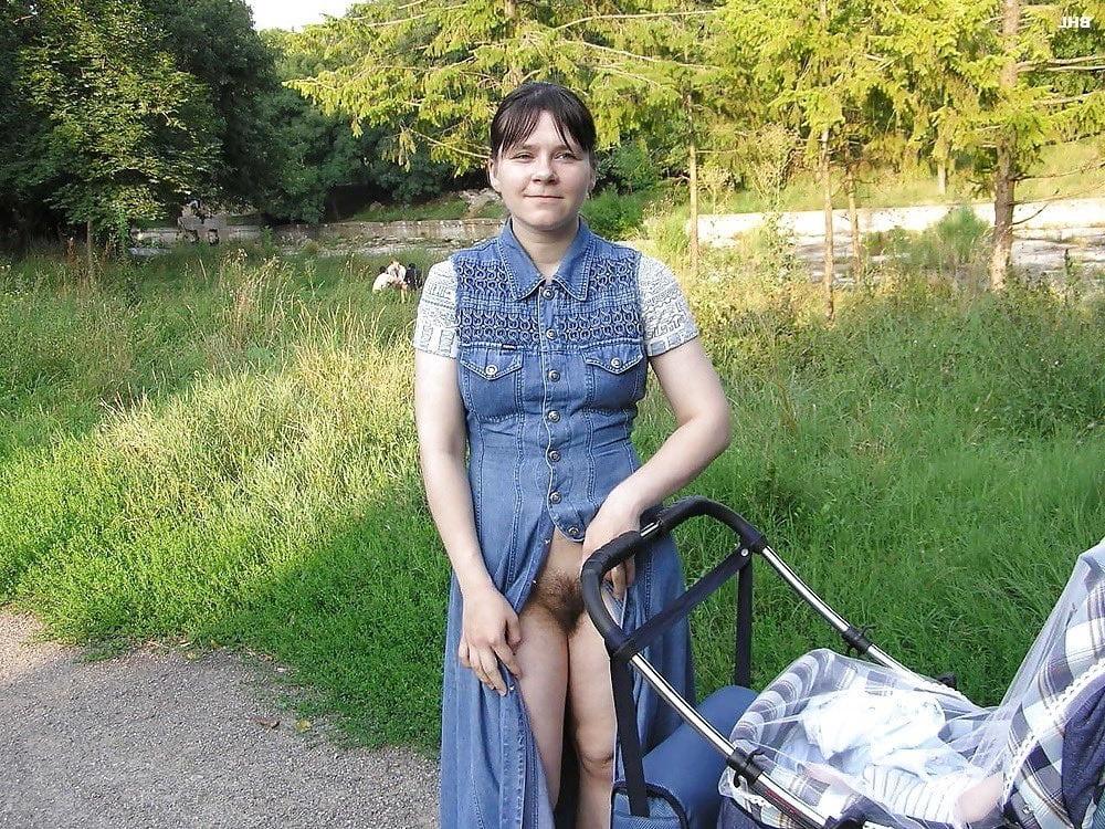 25P Upskirt 106