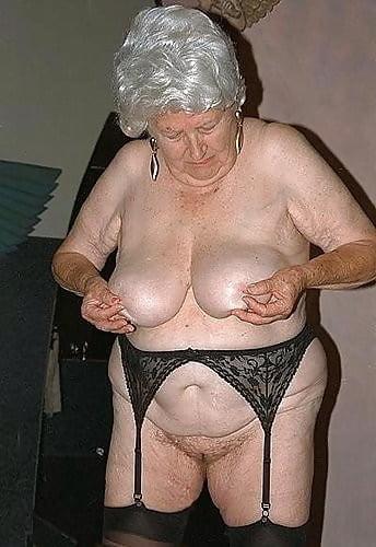 25P Old granny body is so sexy&amp;delious