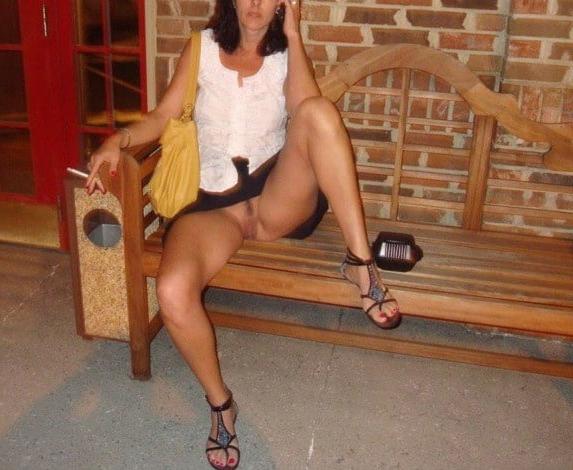 25P Mature upskirt 3