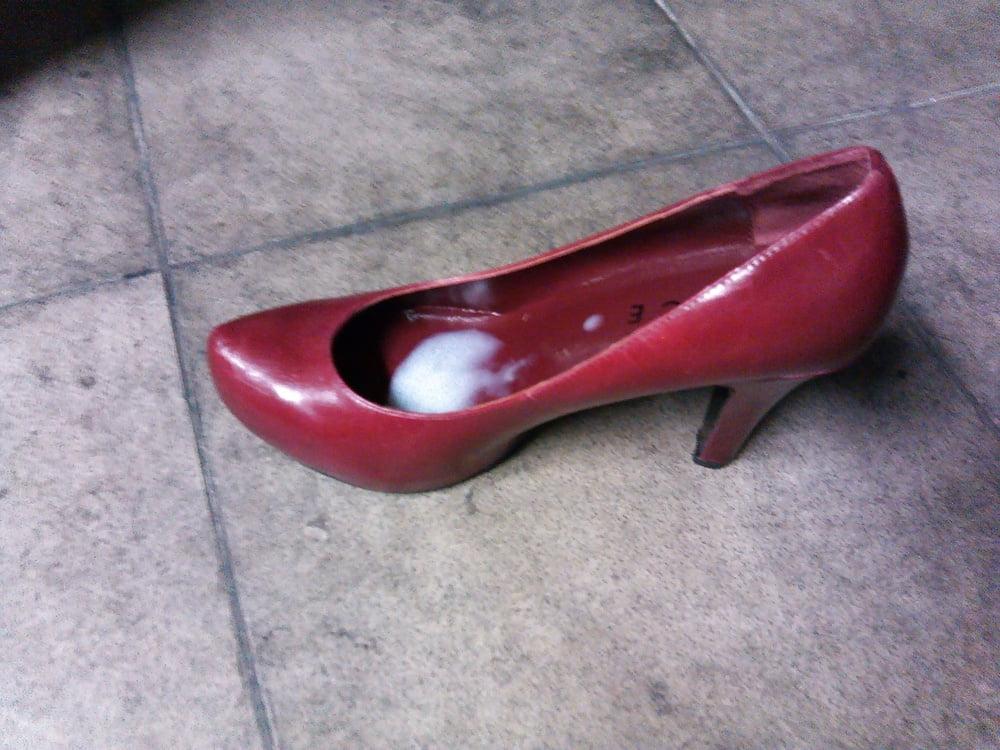 25P Granny and Heels job