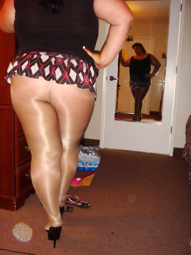 25P sexy bbw in pantyhose