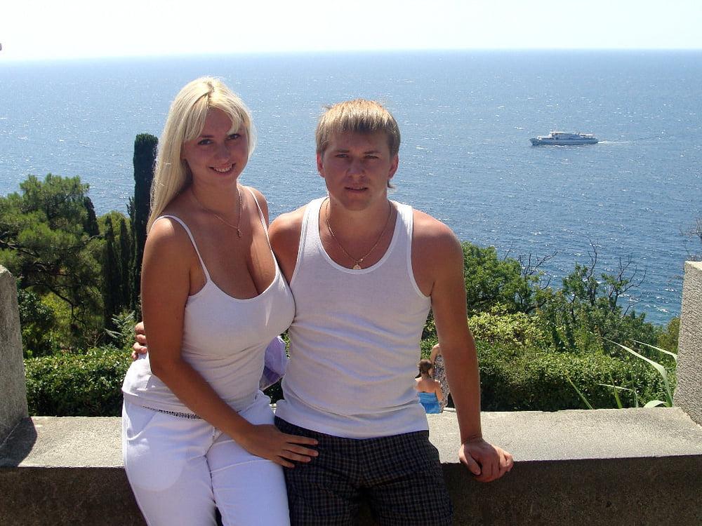 12P Busty Russian Woman 3690