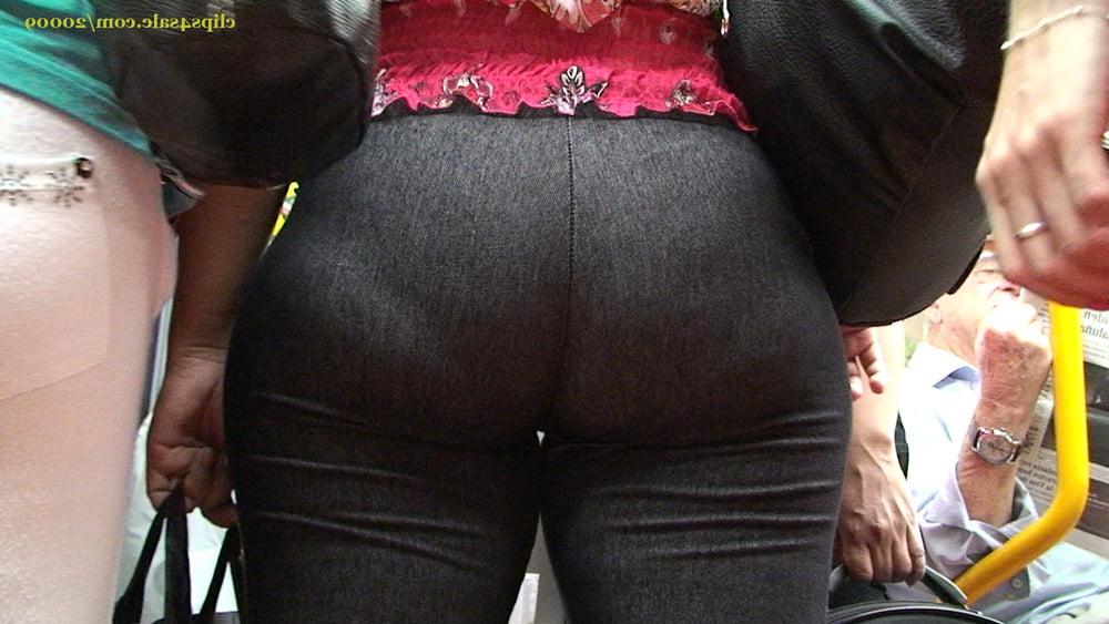16P voyeur asses GLUTEUS DIVINUS