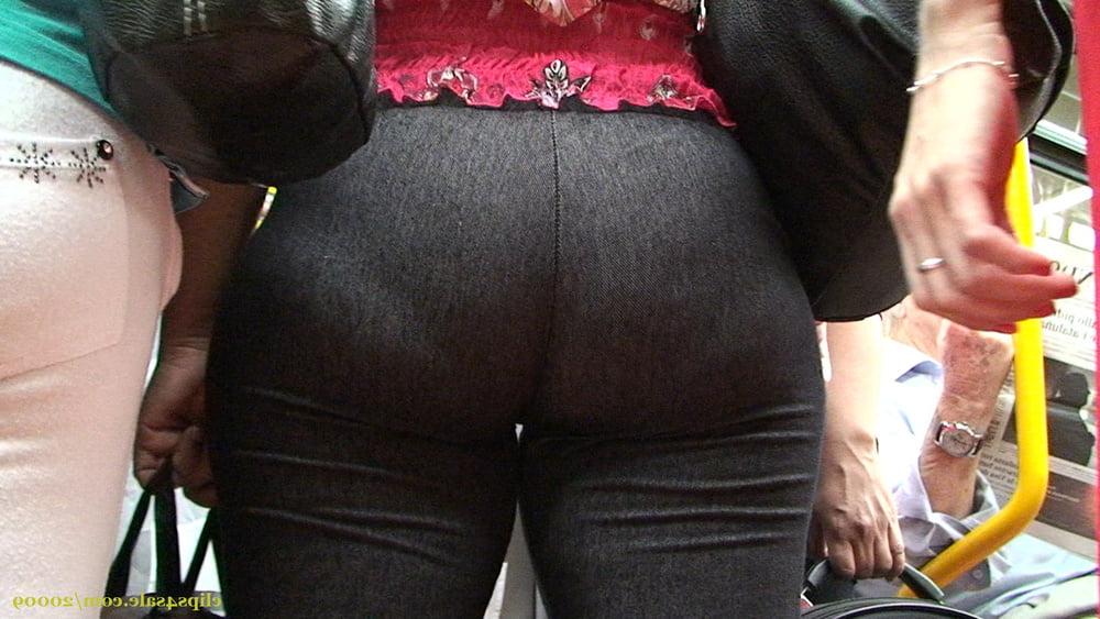 16P voyeur asses GLUTEUS DIVINUS