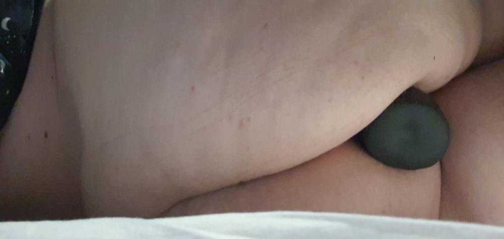 11P Bbw wife shows it all