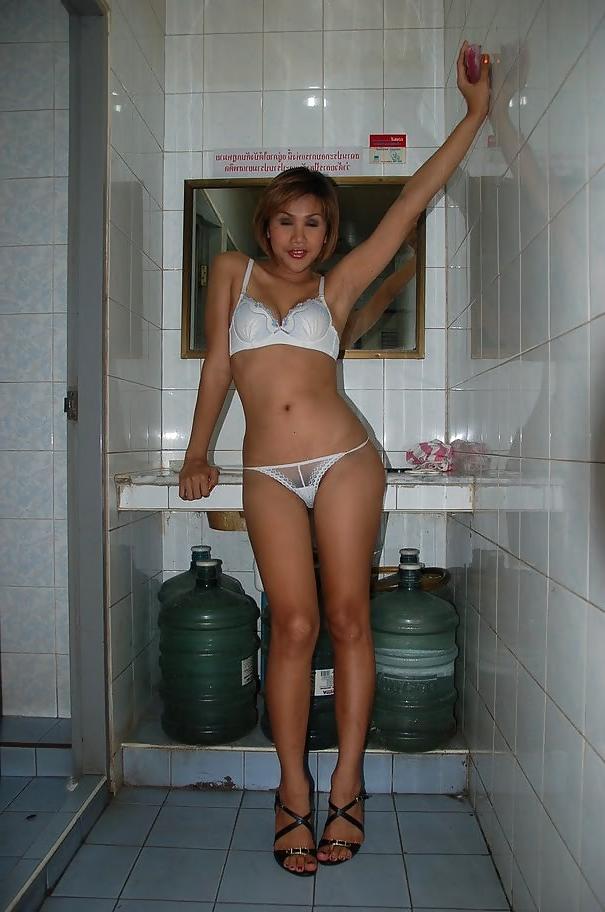 25P SWEET LITTLE ASIAN